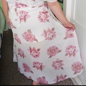 Long summer dress with roses, size 3X